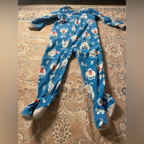 Carter’s 3t Toddler Boy or Girl Footie Pajama’s - Picture 4 of 6